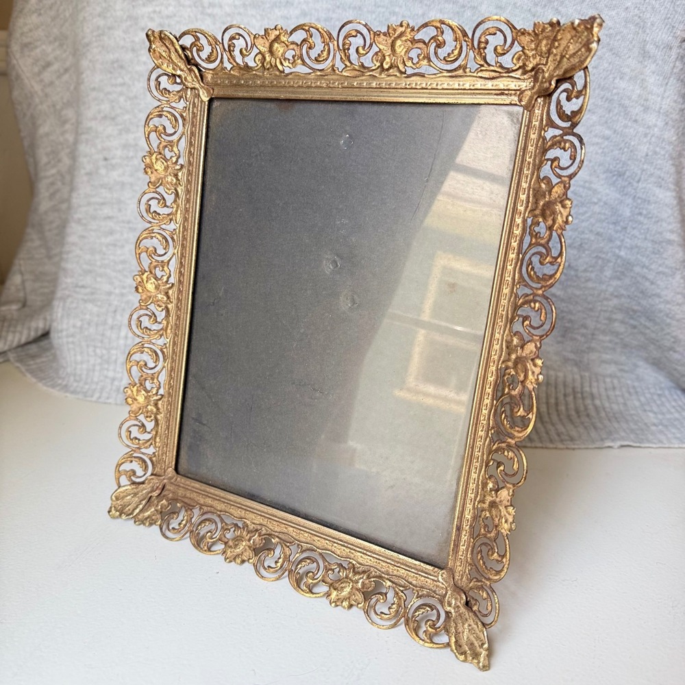 Vintage Ornate Gold Filigree Metal Picture Frame 8x10 Tabletop Wall Hanging